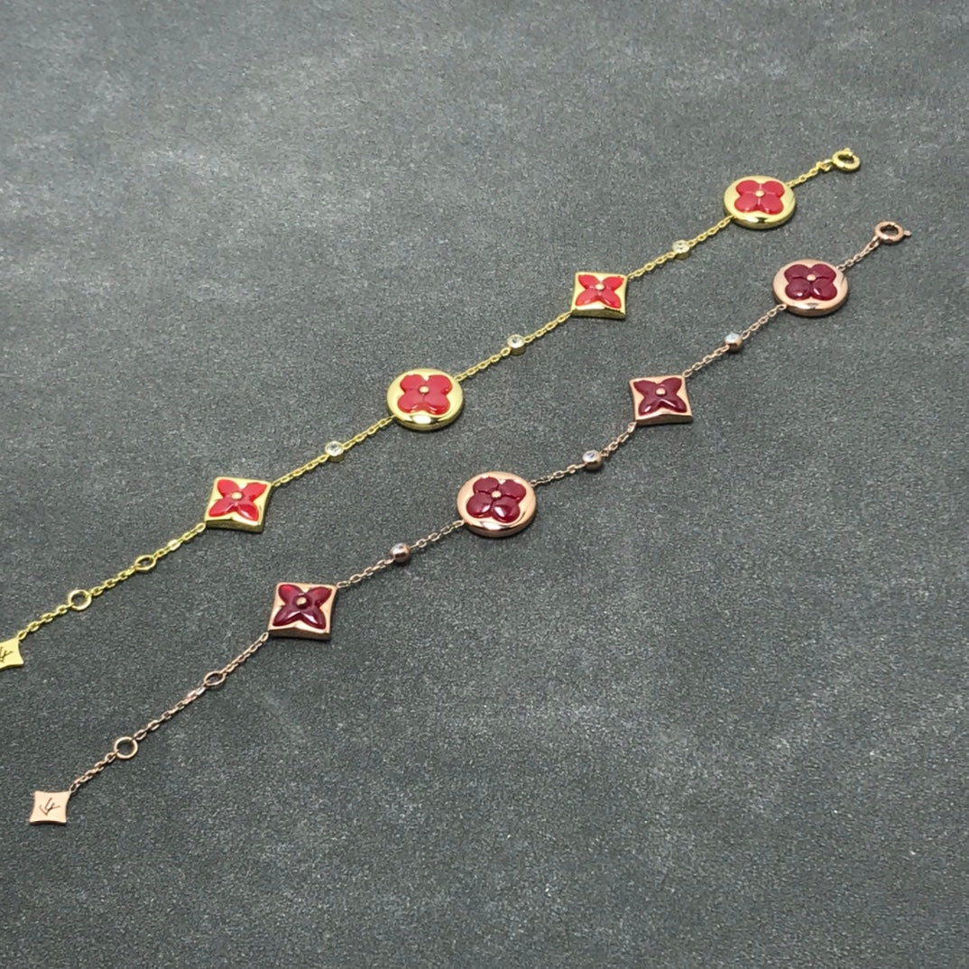 ¡®Aura Jewels¡¯STAR AND SUN CARNELIAN 4 MOTIFS 3 DIAMONDS