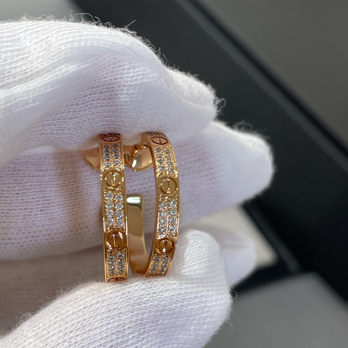¡®Aura Jewels¡¯LOVE DIAMOND PINK GOLD HOOP EARRINGS