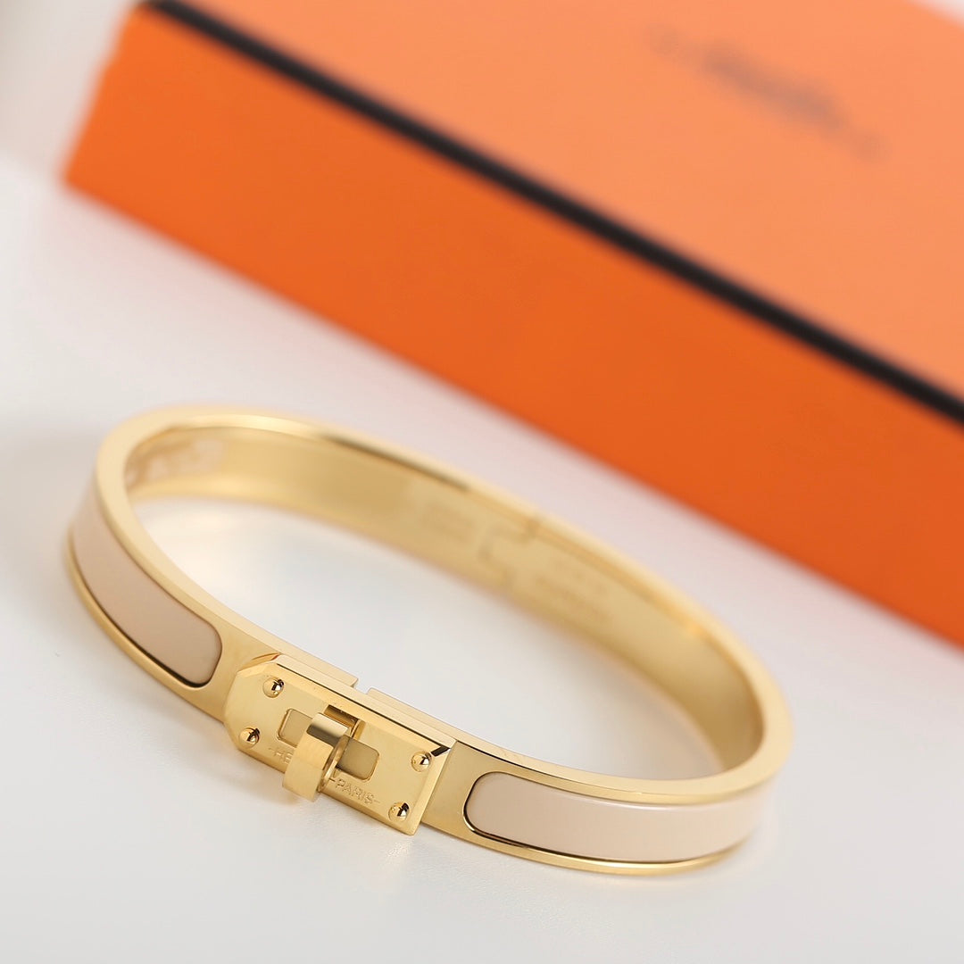 ¡®Aura Jewels¡¯HM KELLY BEIGE BRACELET