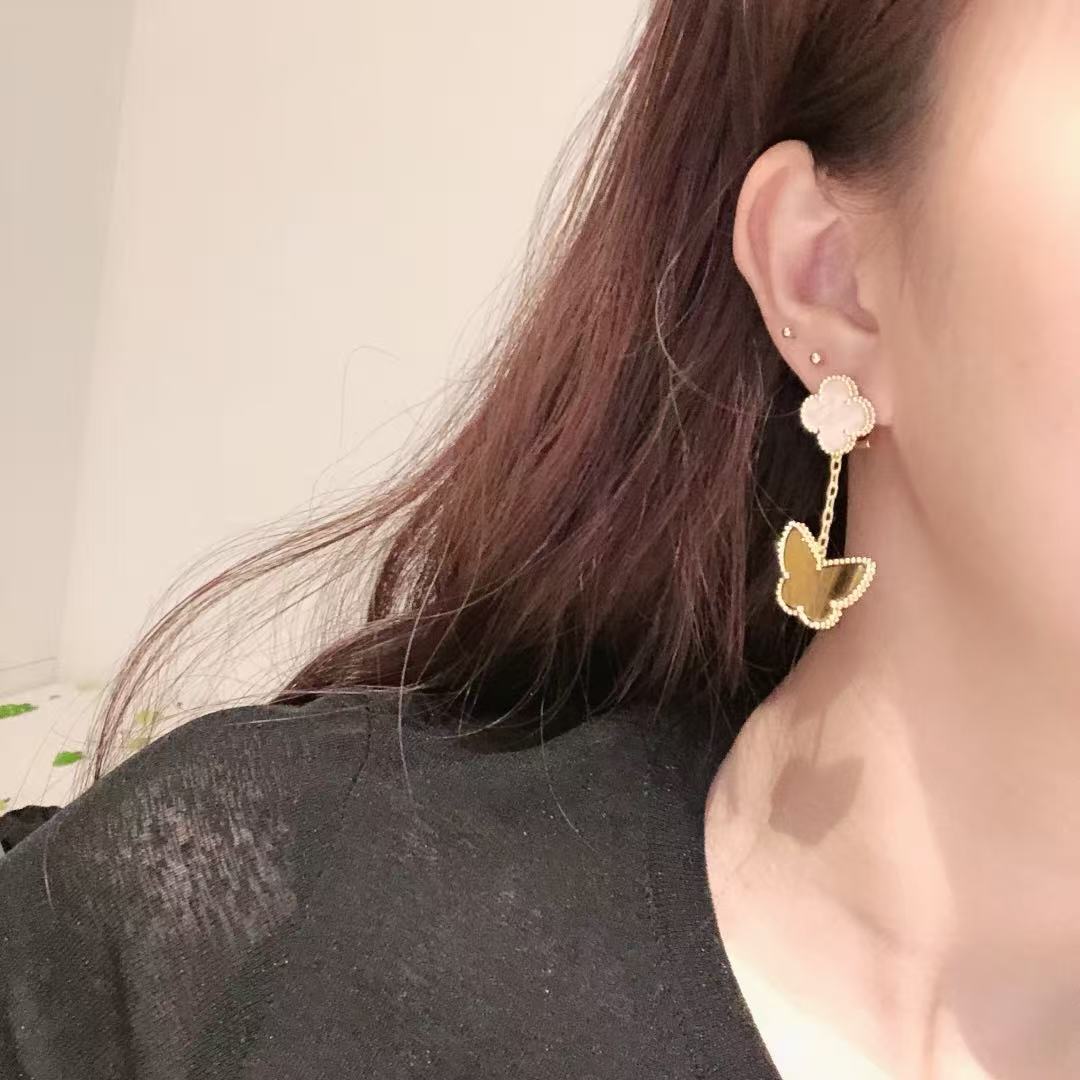 ¡®AuraJewelry¡¯CLOVER MEDIUM 1 MOTIFS CARNELIAN DIAMOND earrings