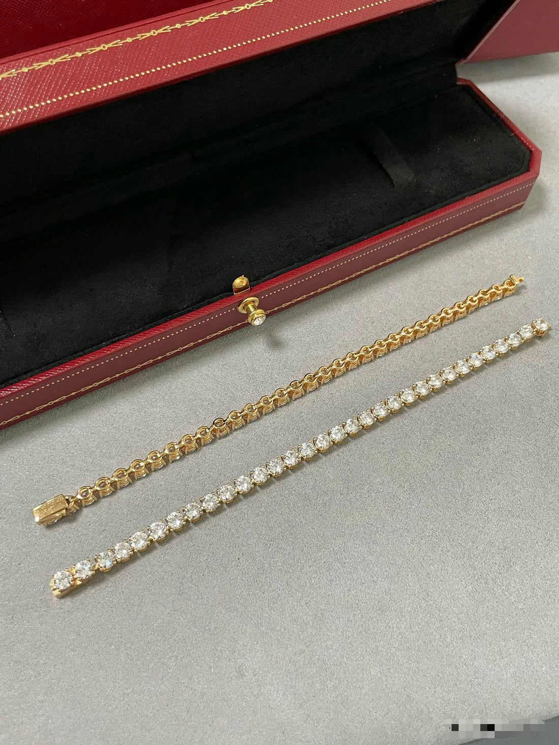 [Aura Jewels] TENNIS BRACELET WITH FULL DIAMOND SETTING