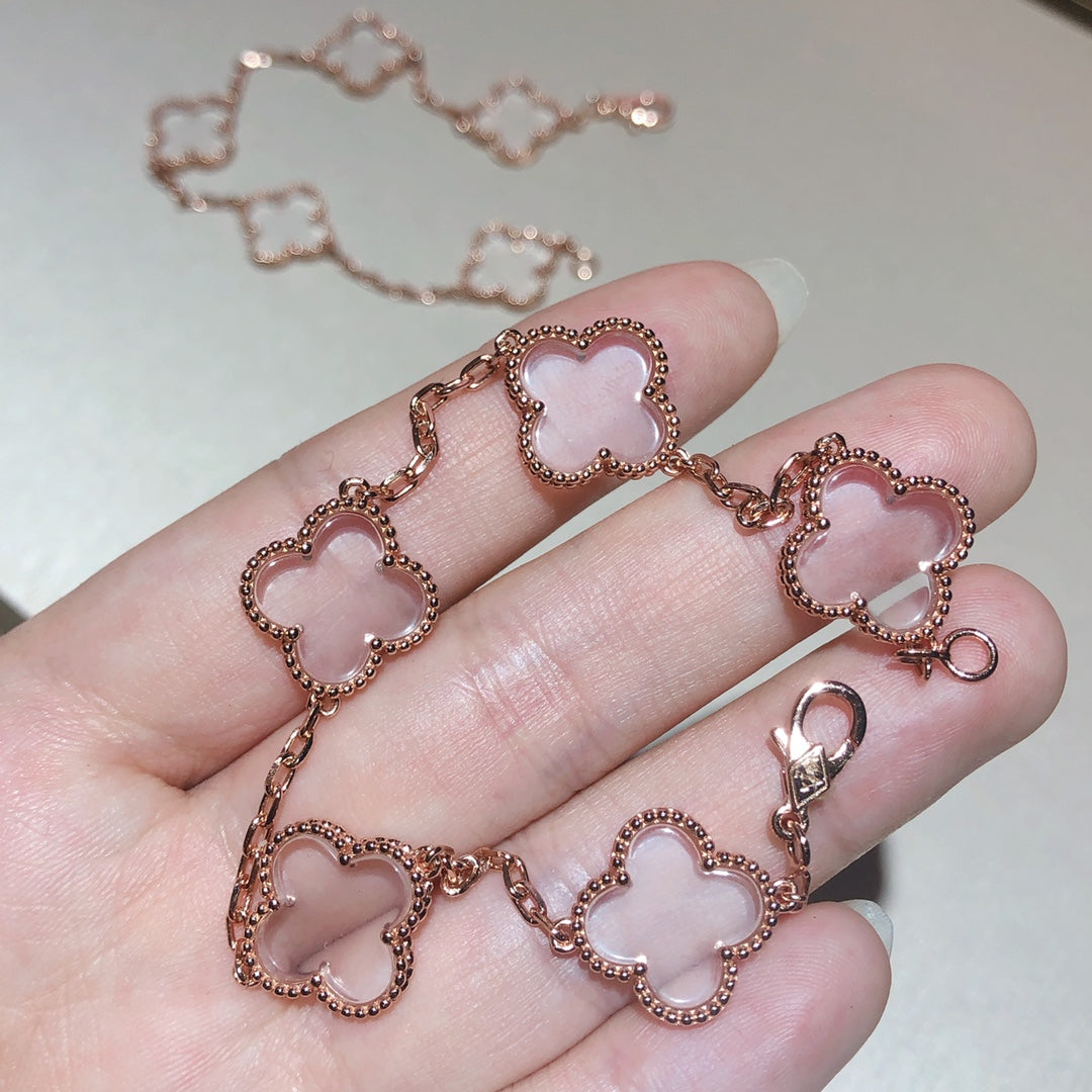 [Aura Jewels]New CLOVER 5 MOTIF ROCK CRYSTAL BRACELET