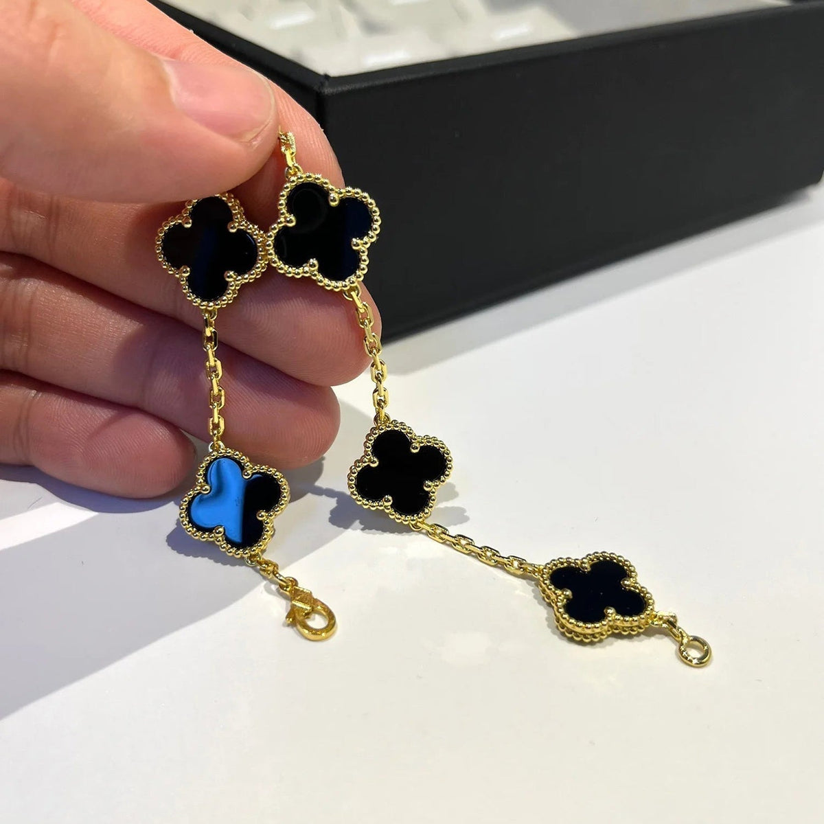 [Aura Jewels]New CLOVER 5 MOTIF ONYXS BRACELET COLLECTION