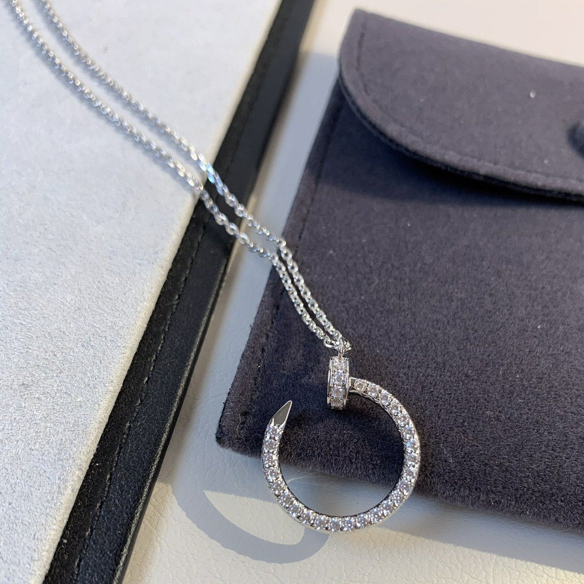 ¡®Aura Jewels¡¯JUSTE NECKLACE SILVER DIAMONDS