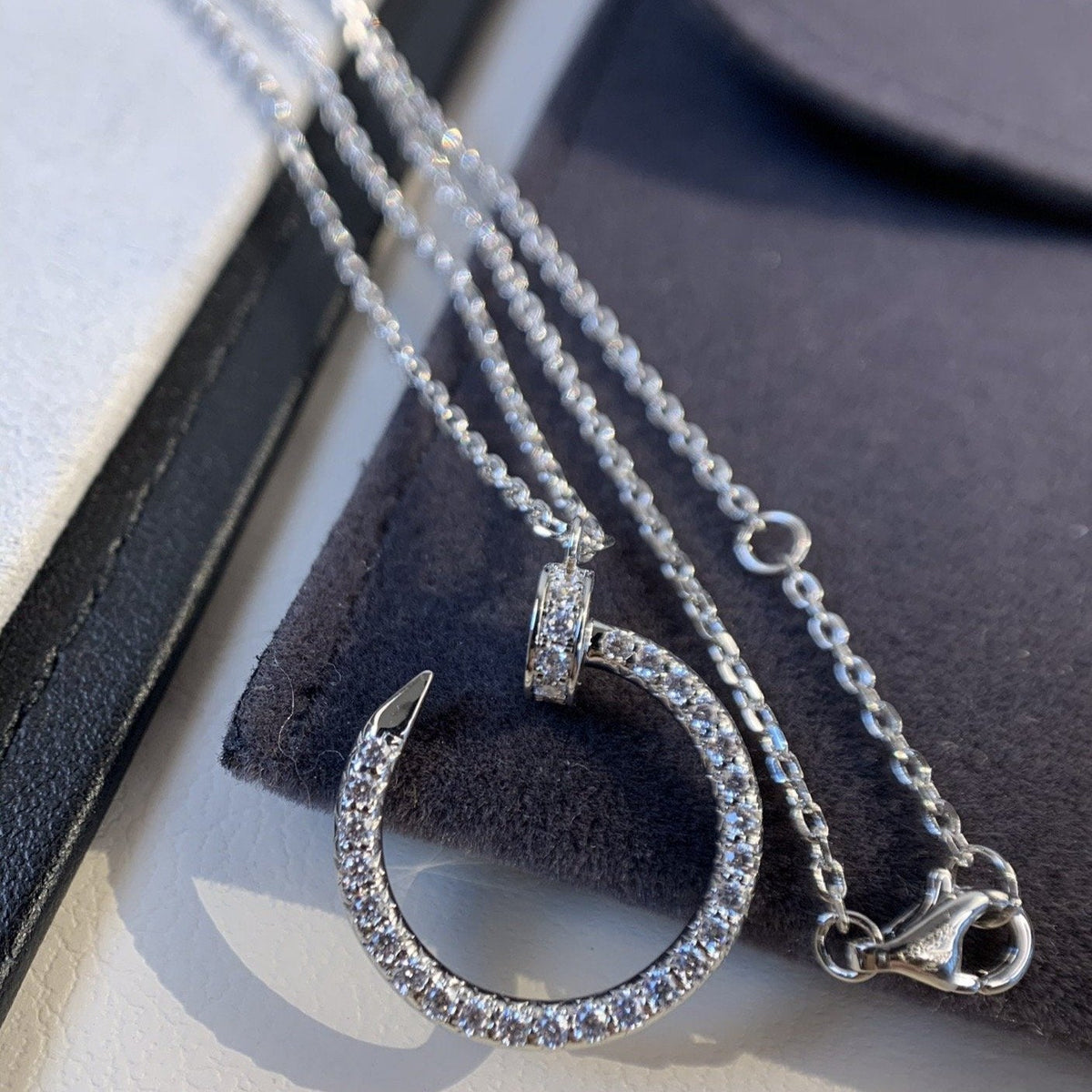 ¡®Aura Jewels¡¯JUSTE NECKLACE SILVER DIAMONDS