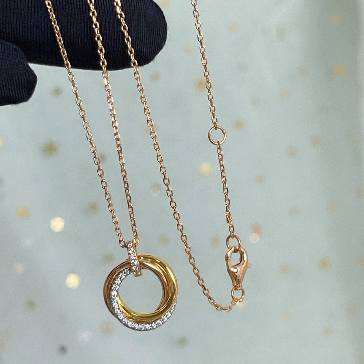 ¡®Aura Jewels¡¯TRINITY NECKLACE SILVER GOLD PINK GOLD DIAMONDS