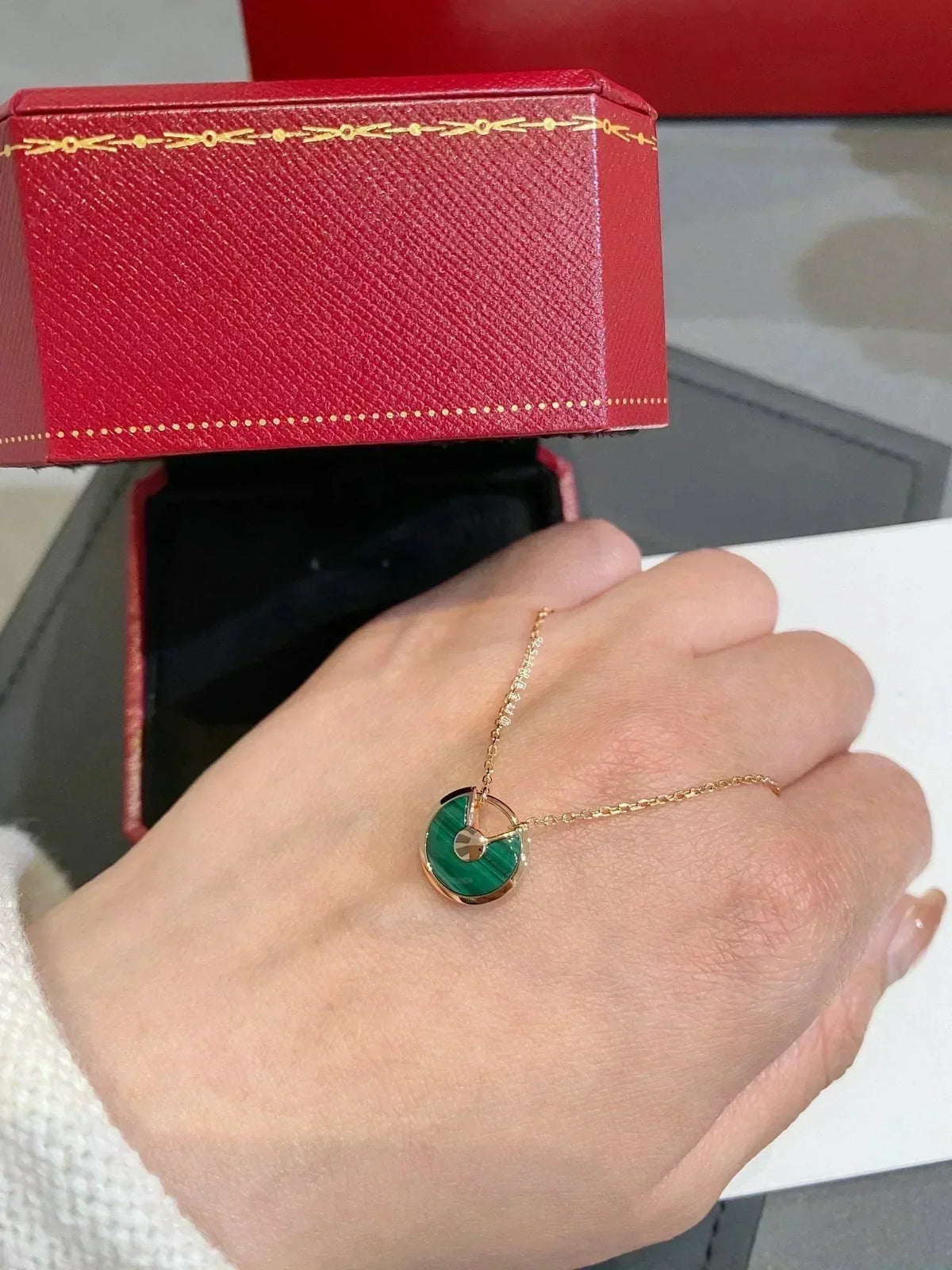 ¡®Aura Jewels¡¯AMULETTE ROSE GOLD MALACHITE NECKLACE