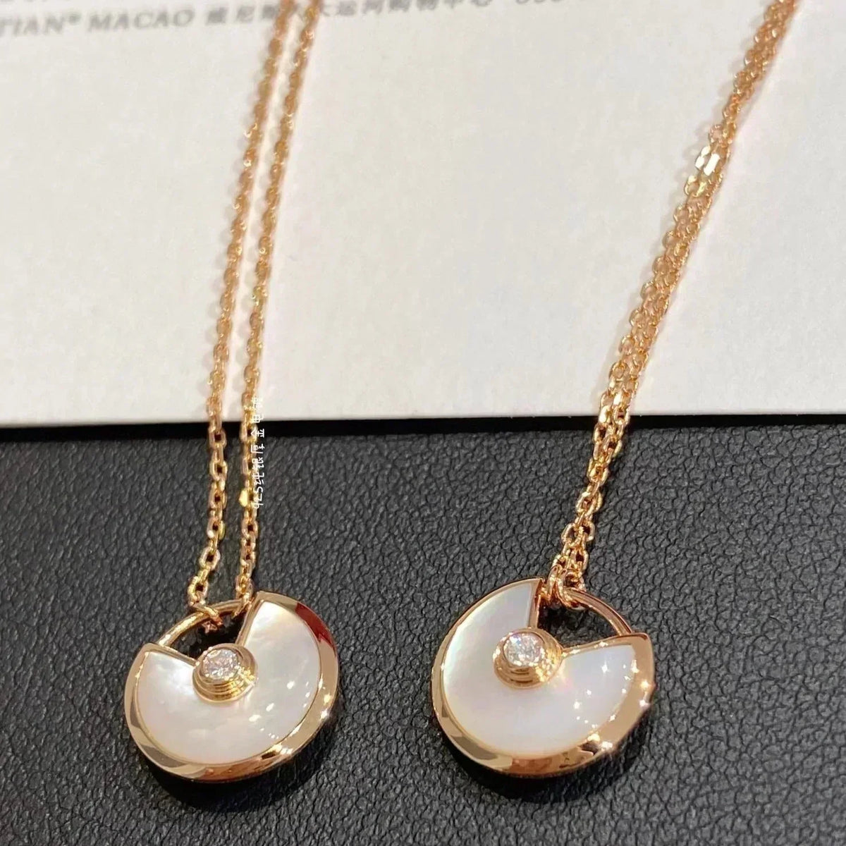 ¡®Aura Jewels¡¯AMULETTE ROSE GOLD MOP NECKLACE