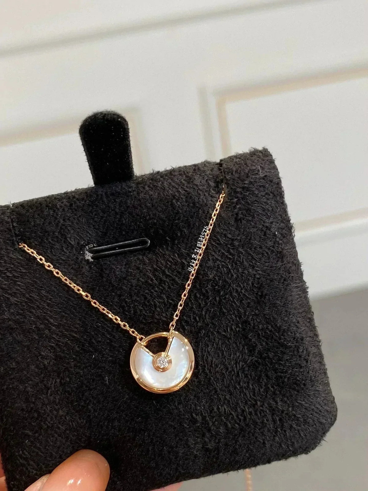 ¡®Aura Jewels¡¯AMULETTE ROSE GOLD MOP NECKLACE