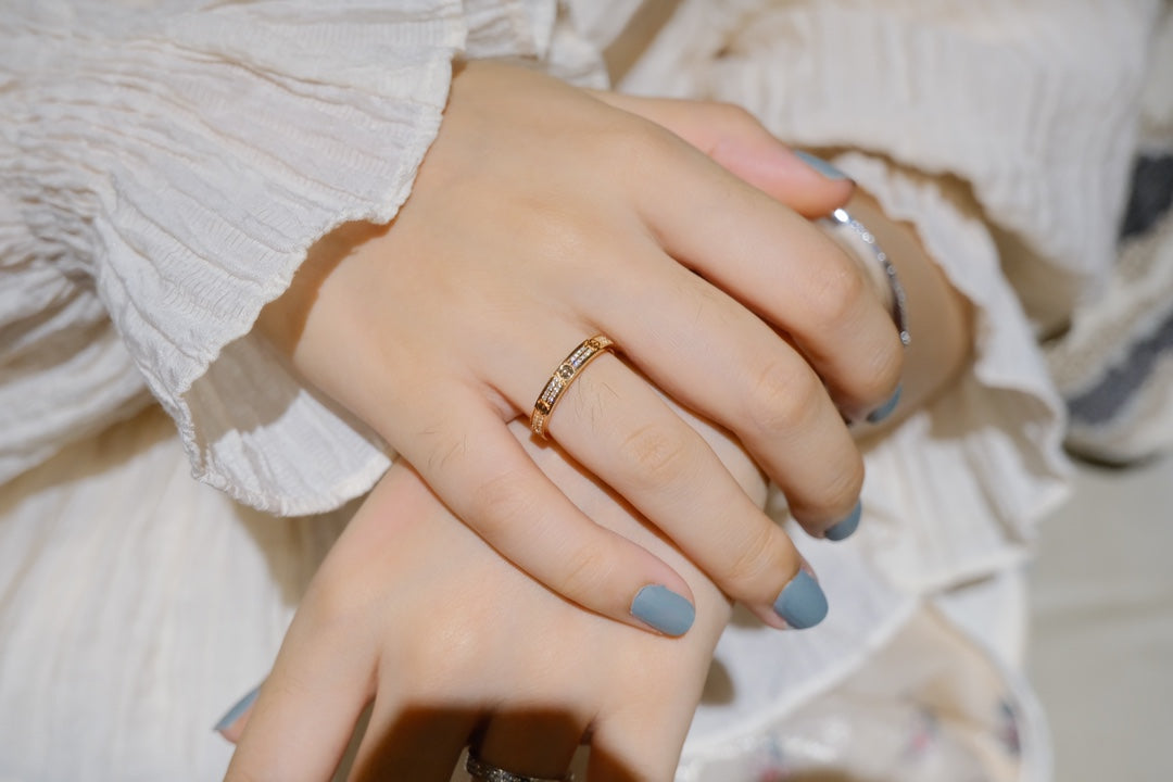 ¡®Aura Jewels¡¯LOVE RING 2.65MM DIAMOND