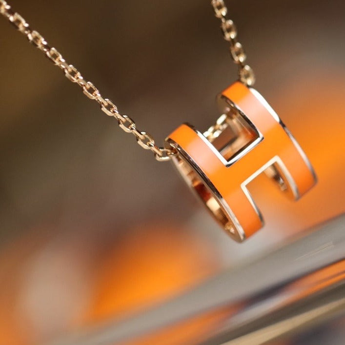 ¡®Aura Jewels¡¯POP H PEDANT PINK GOLD