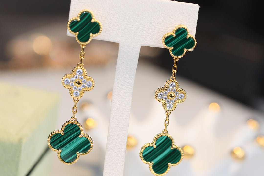 ¡®Aura Jewels¡¯CLOVER EARRINGS GOLD MALACHITE DIAMOND 3 MOTIF