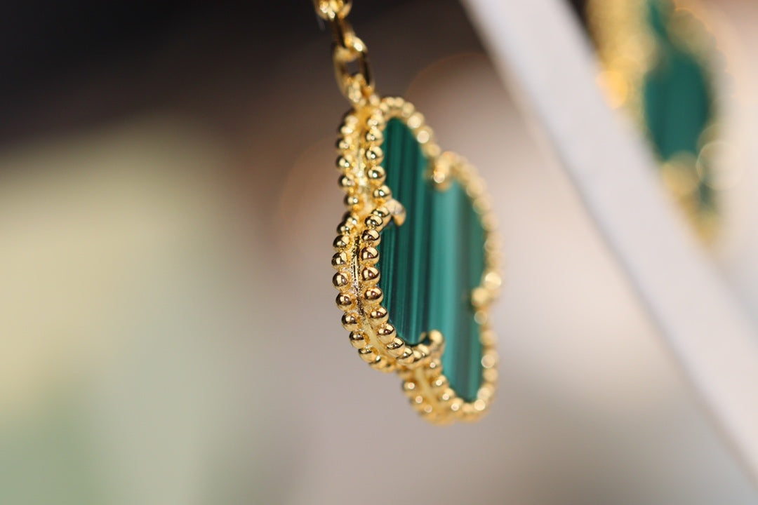 ¡®Aura Jewels¡¯CLOVER EARRINGS GOLD MALACHITE DIAMOND 3 MOTIF