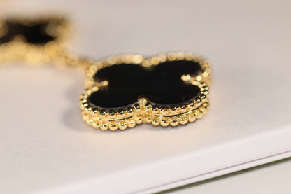 ¡®Aura Jewels¡¯CLOVER EARRINGS GOLD ONYX MOP 3 MOTIF