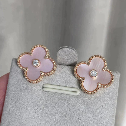 ¡®Aura Jewels¡¯CLOVER MEDIUM 1 MOTIFS  PINK MOP DIAMOND EARRINGS