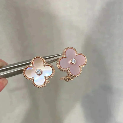 ¡®Aura Jewels¡¯CLOVER MEDIUM 1 MOTIFS  PINK MOP DIAMOND EARRINGS