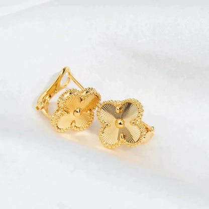 ¡®Aura Jewels¡¯CLOVER MEDIUM 1 MOTIFS LASER EARRINGS