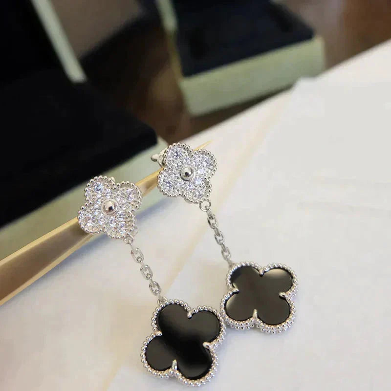 ¡®Aura Jewels¡¯CLOVER 2 MOTIFS  DIAMOND ONYX EARRINGS SILVER