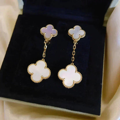 ¡®Aura Jewels¡¯CLOVER 2 MOTIF WHITE MOP EARRINGS