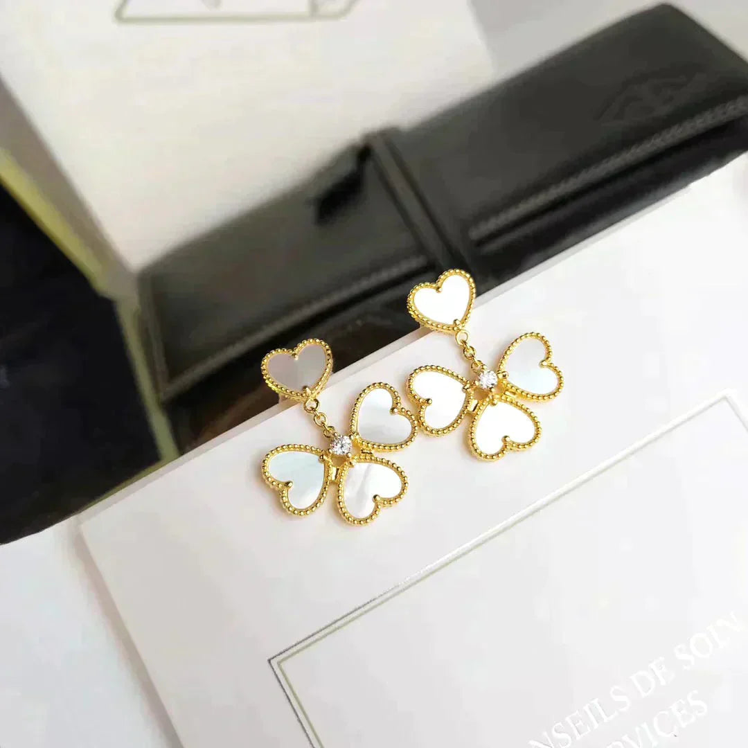 ¡®Aura Jewels¡¯CLOVER SWEET WHITE MOP EARRINGS