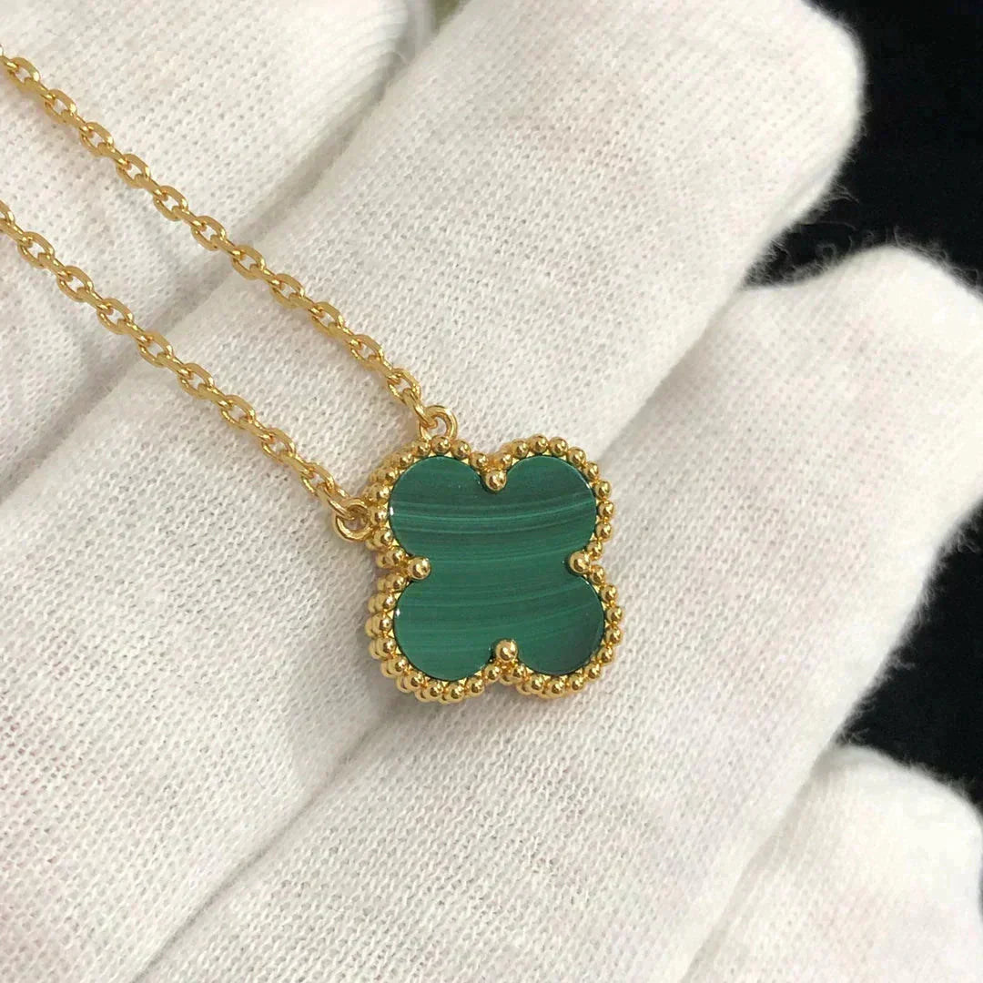 ¡®Aura Jewels¡¯CLOVER 15MM MALACHITE SINGLE FLOWER  NECKLACE