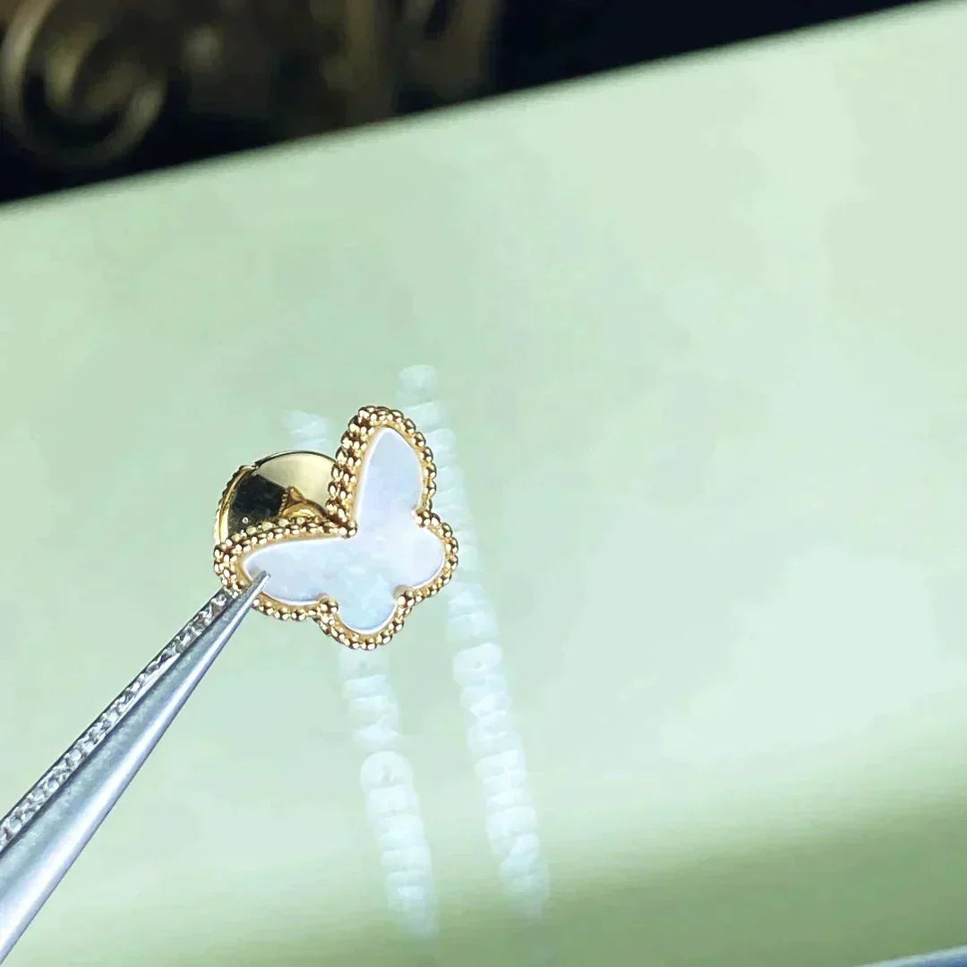 ¡®Aura Jewels¡¯SWEET BUTTERFLY MOP EARSTUDS