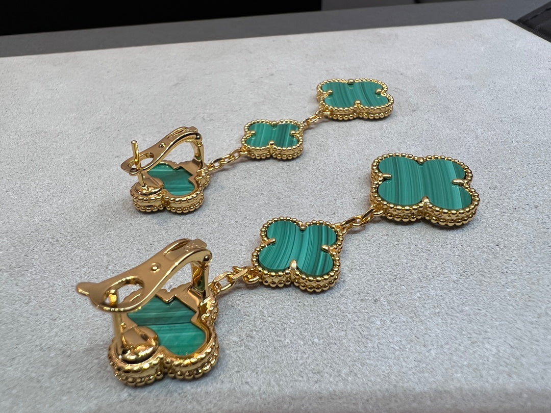 ¡®Aura Jewels¡¯CLOVER MALACHITE 3 MOTIFS GOLD