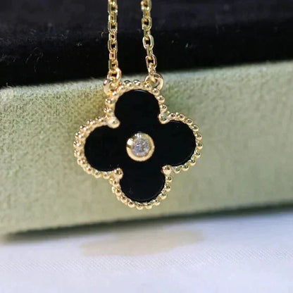 ¡®Aura Jewels¡¯CLOVER 15MM DIAMOND ONYX NECKLACE
