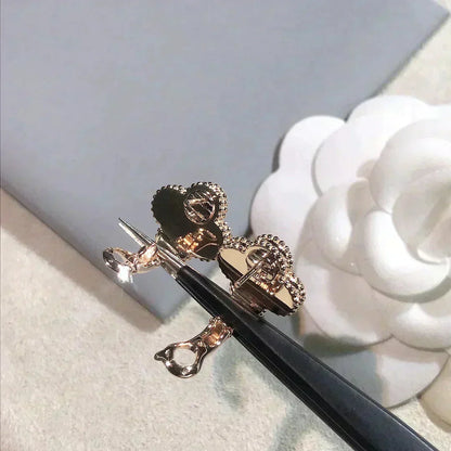 ¡®Aura Jewels¡¯CLOVER MEDIUM 1 MOTIFS  PINK MOP DIAMOND EARRINGS