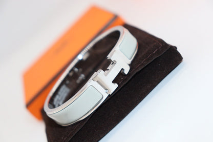 ¡®Aura Jewels¡¯H LIGHT BLUE BRACELET