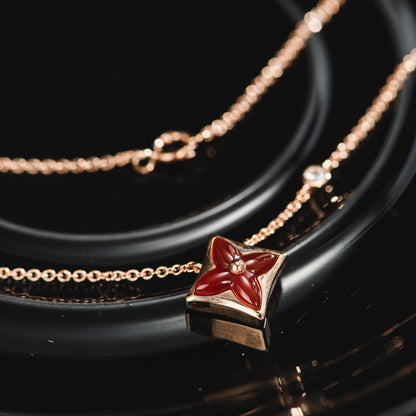 ¡®Aura Jewels¡¯STAR NECKLACE PINK GOLD 1 DIAMOND