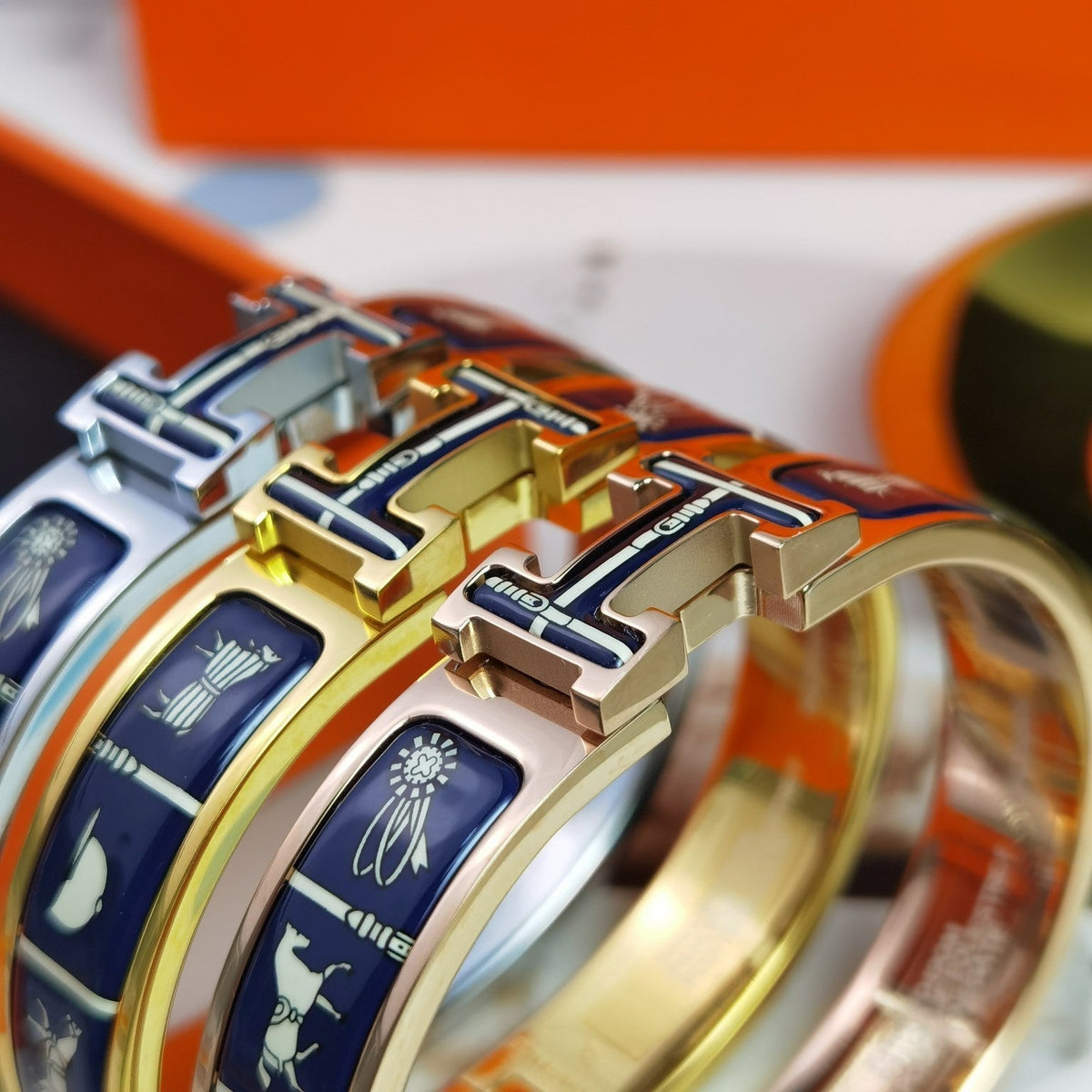 ¡®Aura Jewels¡¯H COUVERTURES DARK BLUE BRACELET