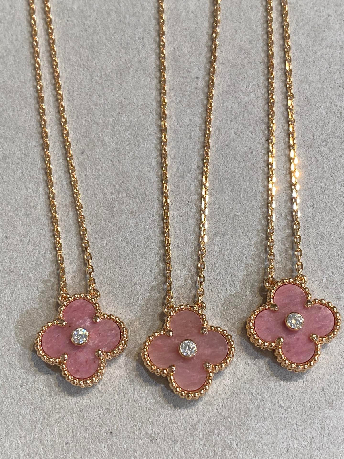 ¡®Aura Jewels¡¯CLOVER 15MM DIAMOND RHODONITE NECKLACE