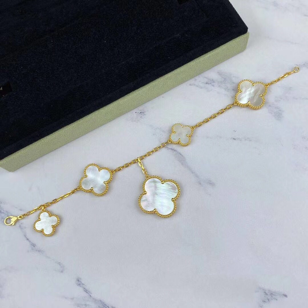 ¡®Aura Jewels¡¯MAGIC CLOVER MOP GOLD BRACELET 5 MOTIFS