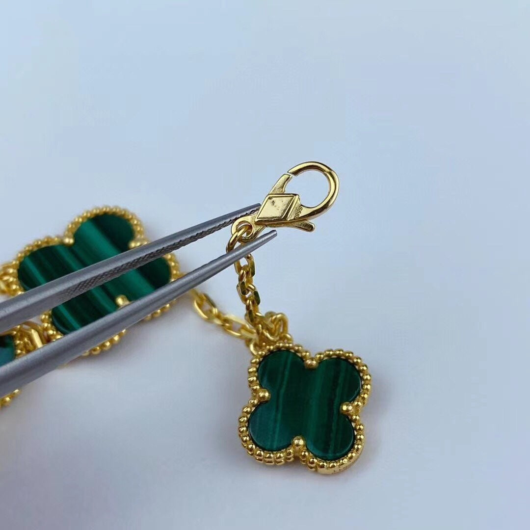 ¡®Aura Jewels¡¯MAGIC CLOVER MALACHITE GOLD BRACELET 5 MOTIFS