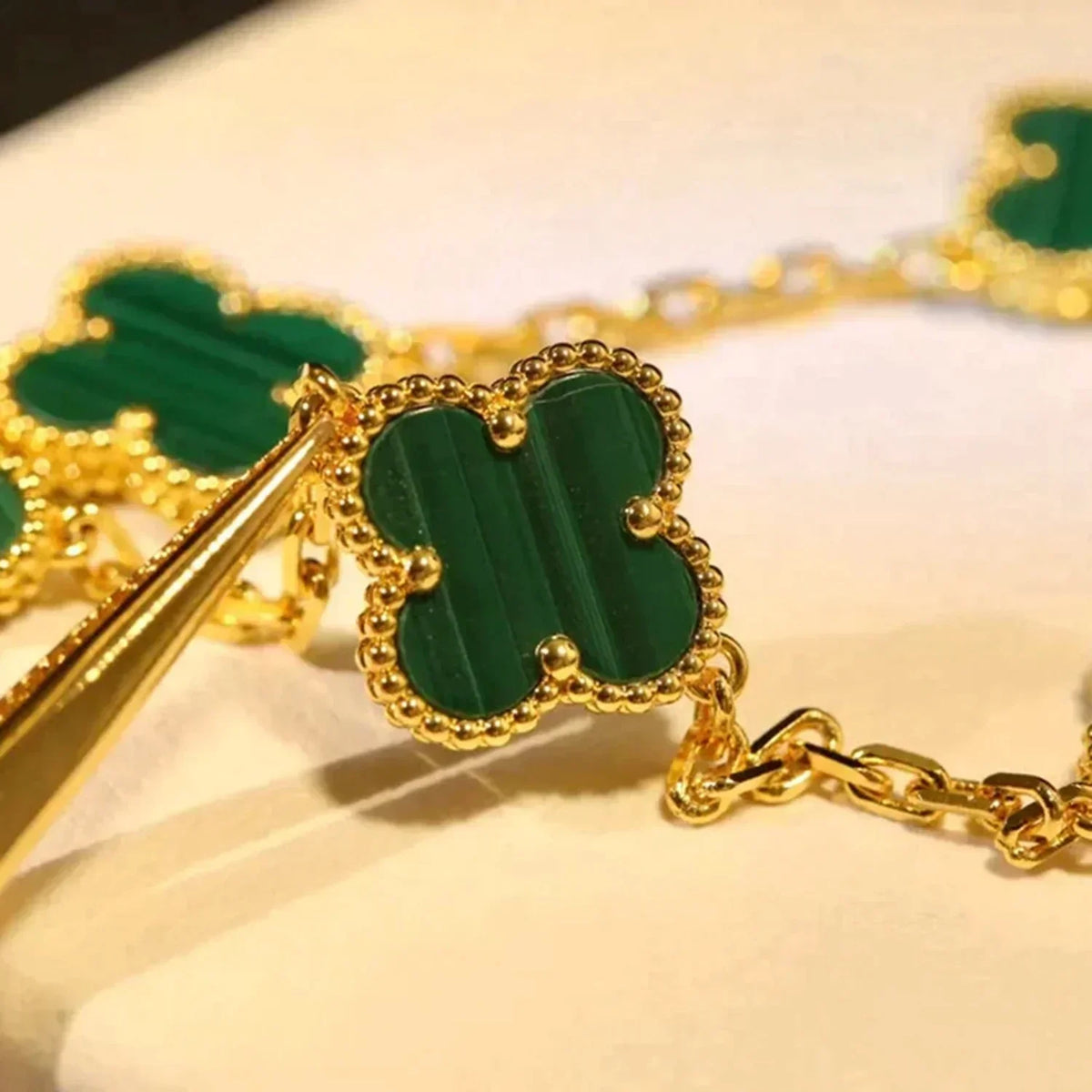 [Aura Jewels]New  CLOVER 5 MOTIF MALACHITE BRACELET COLLECTION