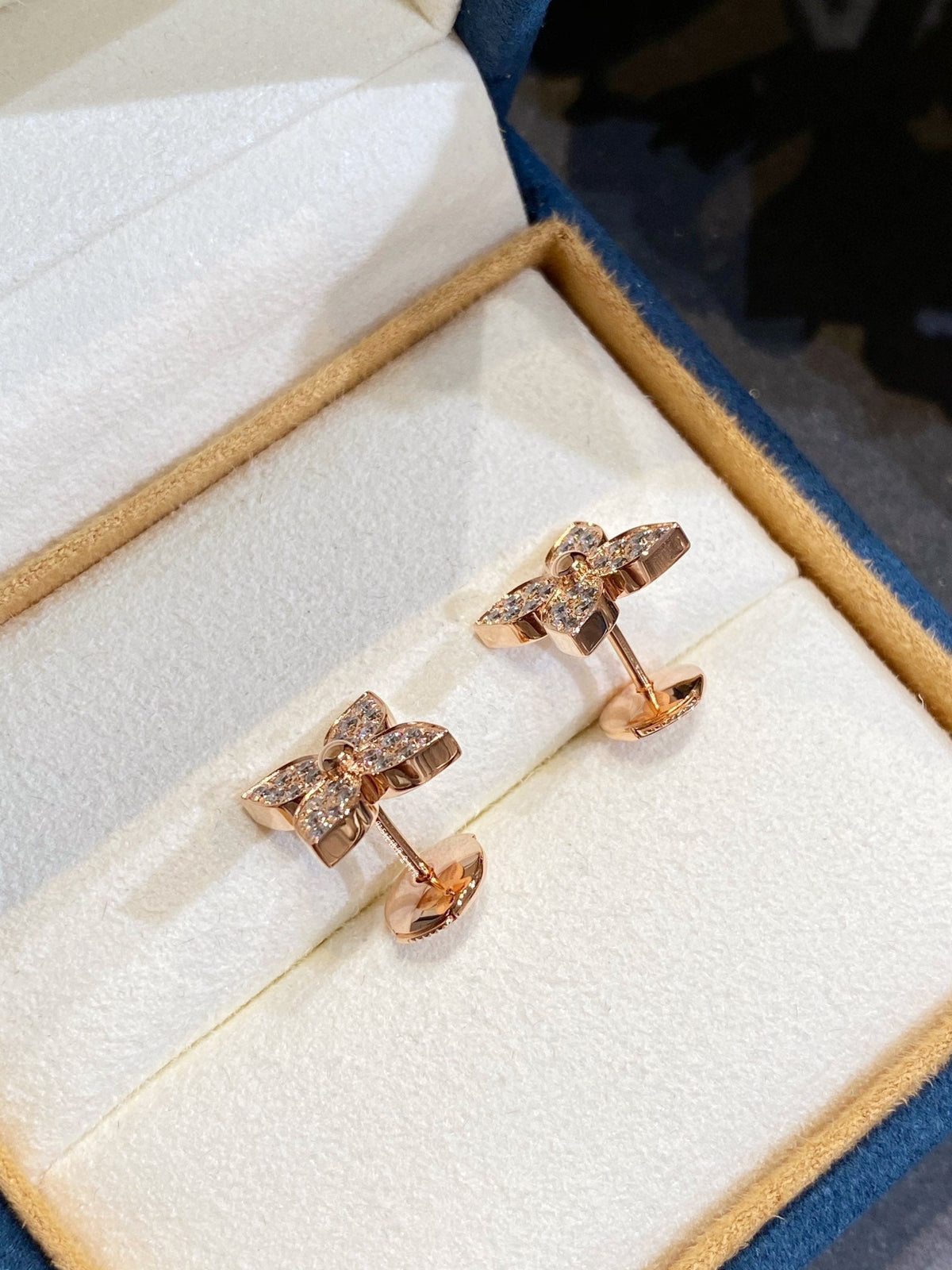 ¡®Aura Jewels¡¯STAR DIAMOND EARRINGS