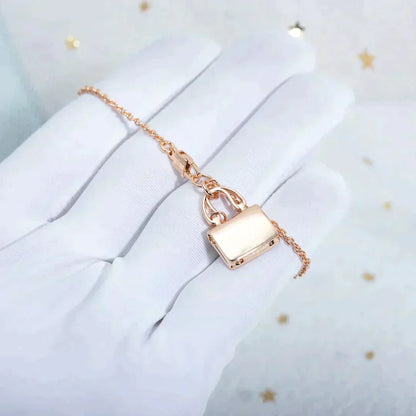 ¡®Aura Jewels¡¯AMULETTE PEDANT ROSE GOLD NECKLACE