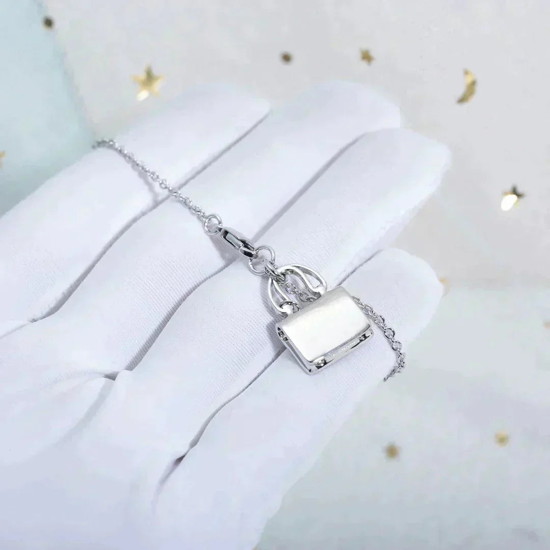 ¡®Aura Jewels¡¯AMULETTE PEDANT SILVER NECKLACE