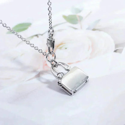 ¡®Aura Jewels¡¯AMULETTE PEDANT SILVER NECKLACE