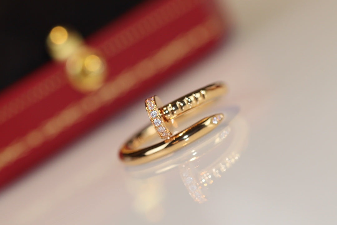 [Aura Jewels]Size 7 ring with real gold and diamonds
