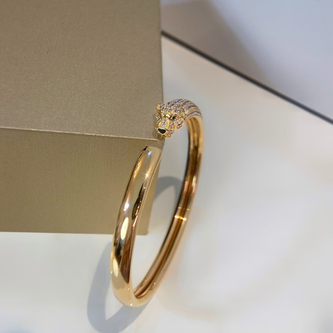 ¡®Aura Jewels¡¯PANTHERE GOLD DIAMOND OPEN BRACELET