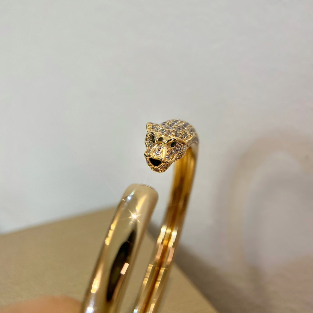 ¡®Aura Jewels¡¯PANTHERE GOLD DIAMOND OPEN BRACELET