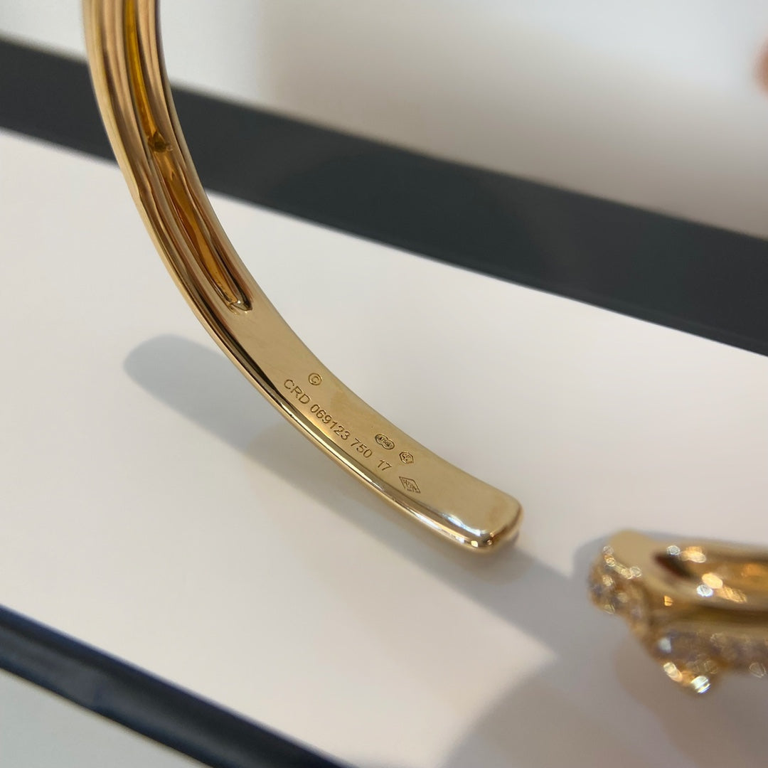 ¡®Aura Jewels¡¯PANTHERE GOLD DIAMOND OPEN BRACELET