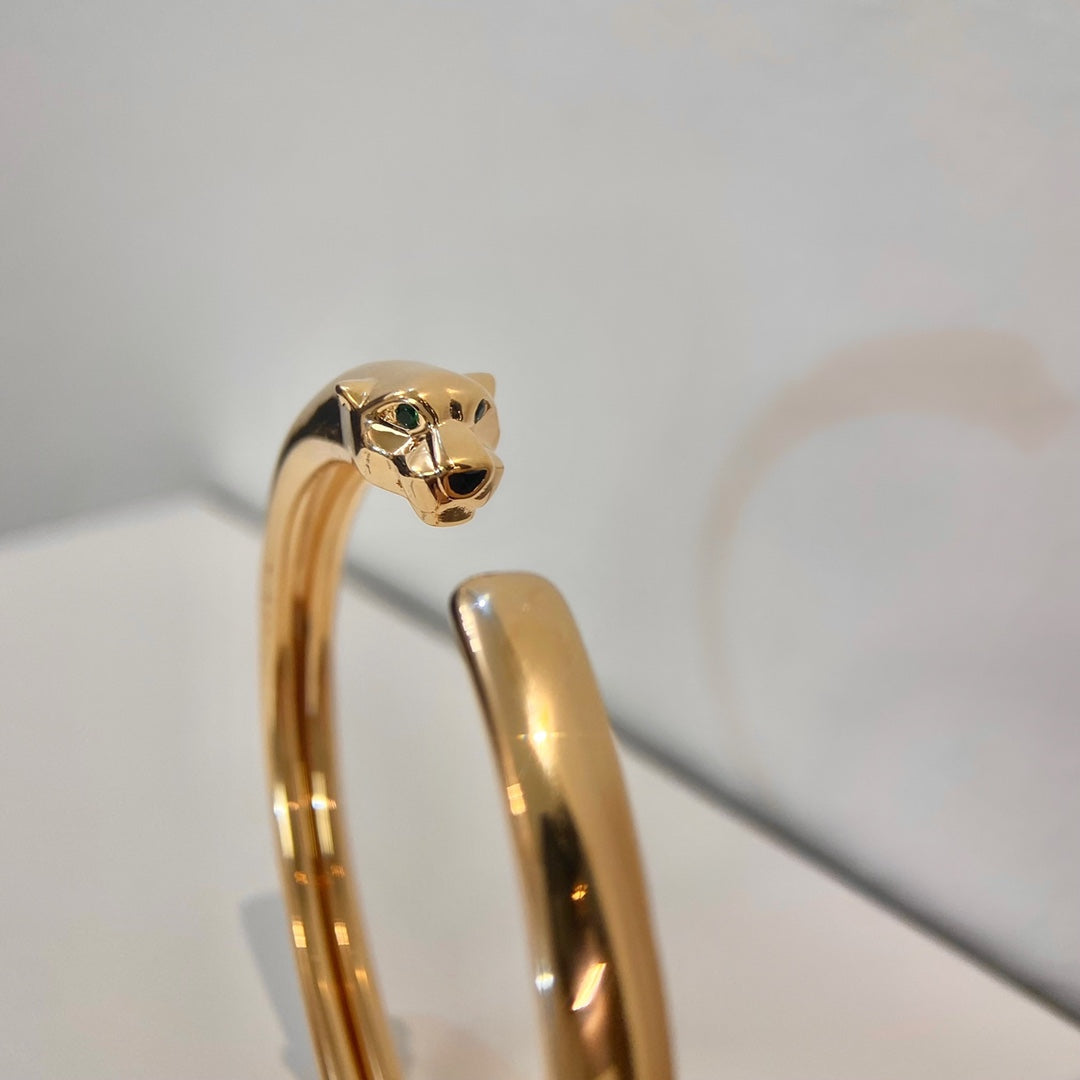 ¡®Aura Jewels¡¯PANTHERE GOLD OPEN BRACELET