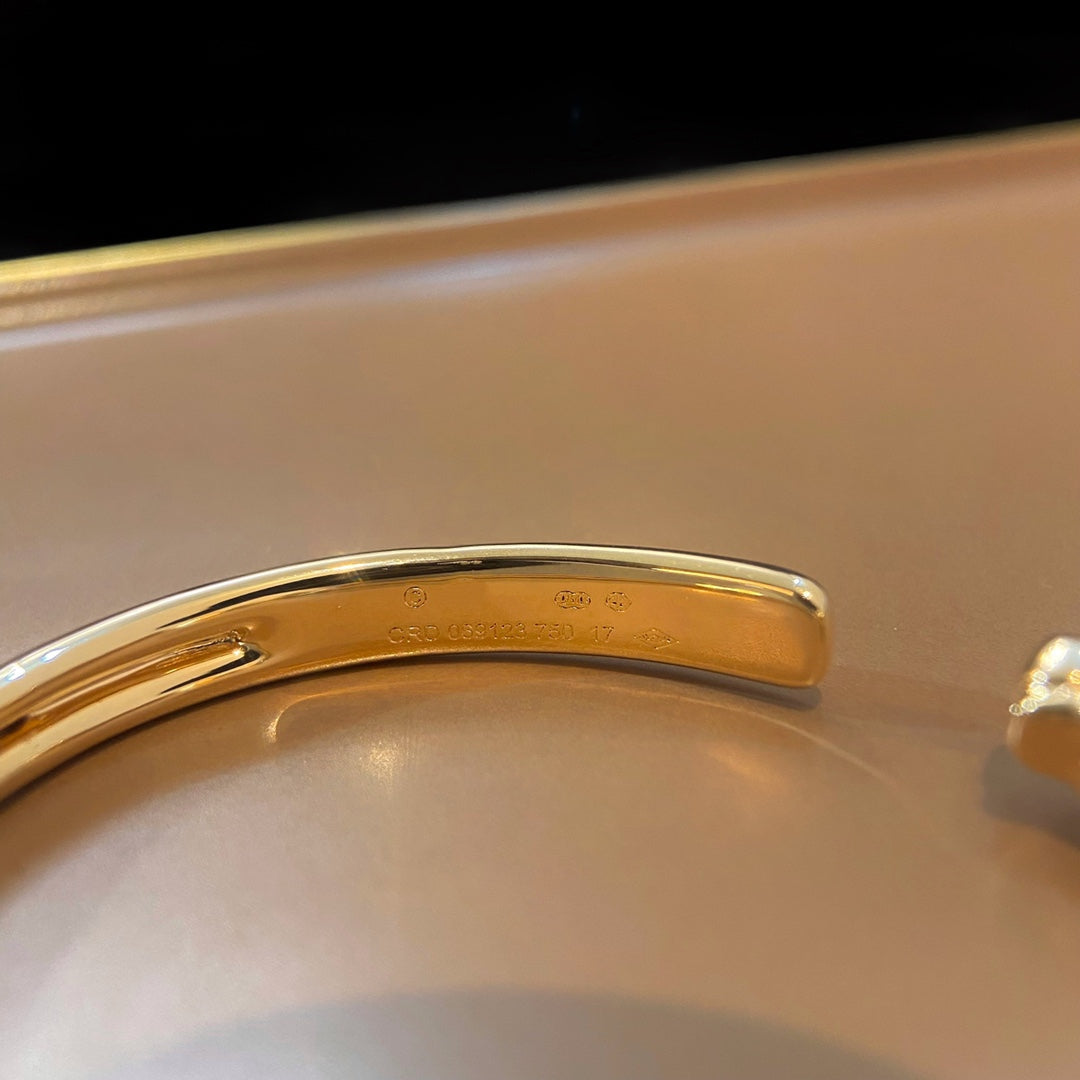 ¡®Aura Jewels¡¯PANTHERE GOLD OPEN BRACELET