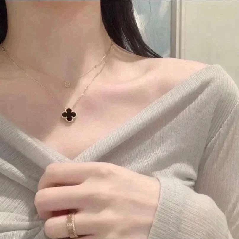 ¡®Aura Jewels¡¯CLOVER 15MM BLACK ONYX SINGLE FLOWER NECKLACE