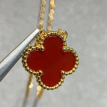 ¡®Aura Jewels¡¯CLOVER 15MM CARNELIAN SINGLE FLOWER NECKLACE