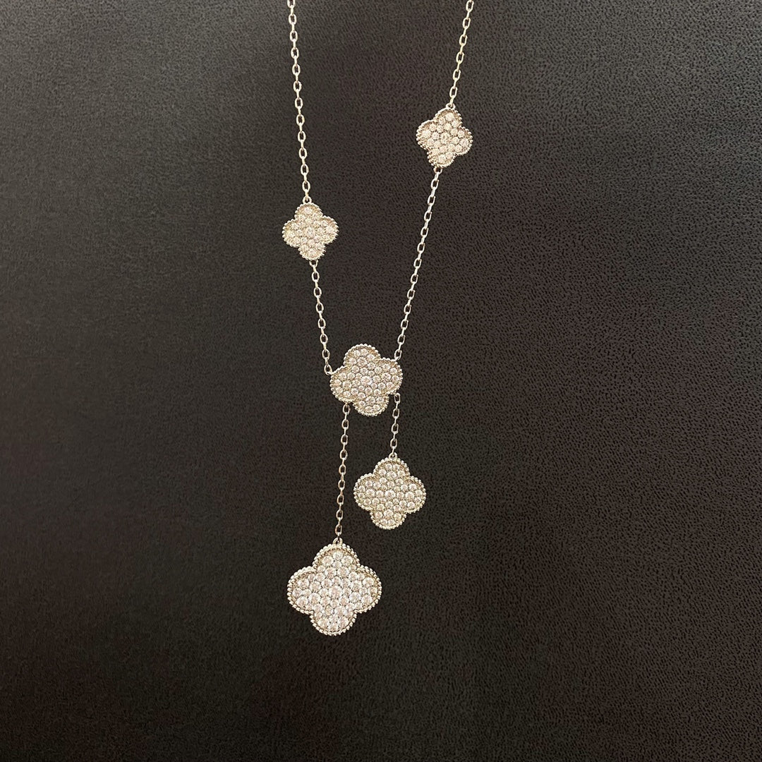 ¡®Aura Jewels¡¯CLOVER 5 MOTIFS SILVER DIAMONDS NECKLACE