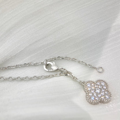 ¡®Aura Jewels¡¯CLOVER 5 MOTIFS SILVER DIAMONDS NECKLACE